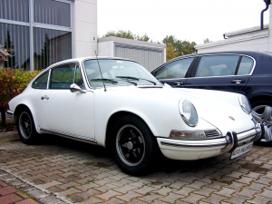 Porsche - 912